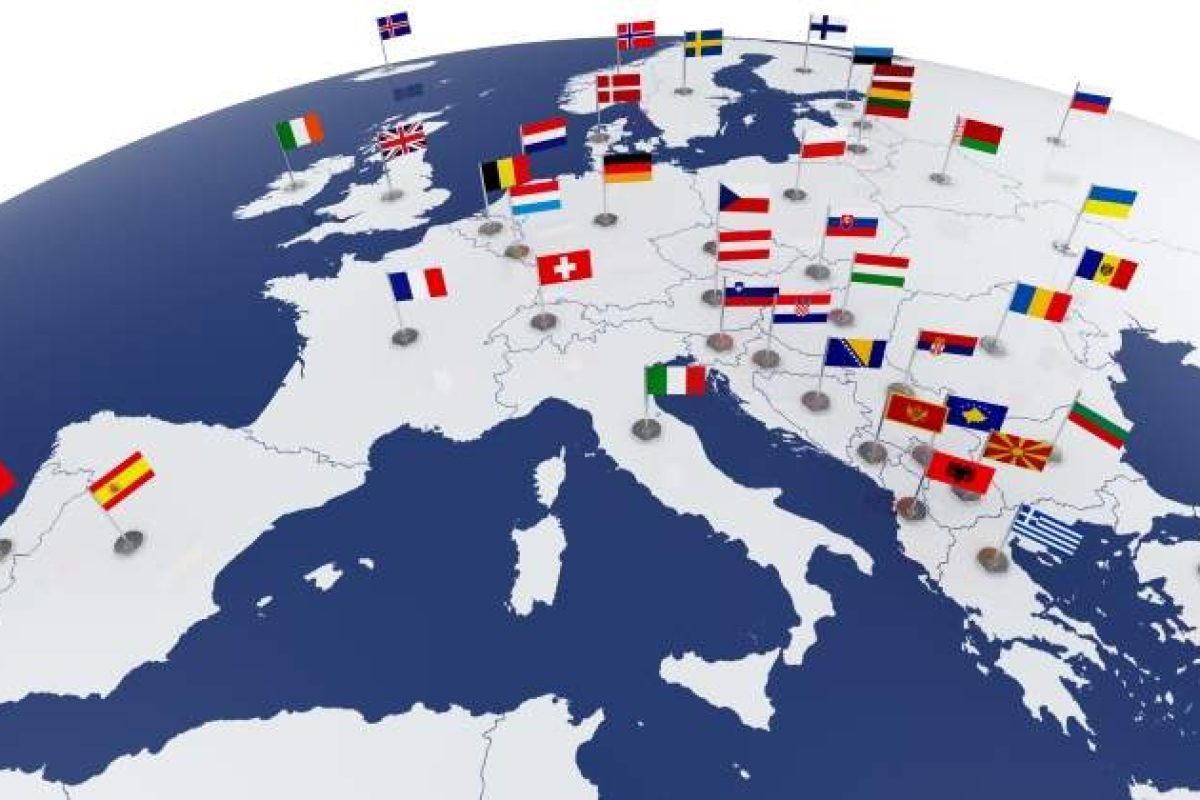 europa-mapa-banderas-dreamstime